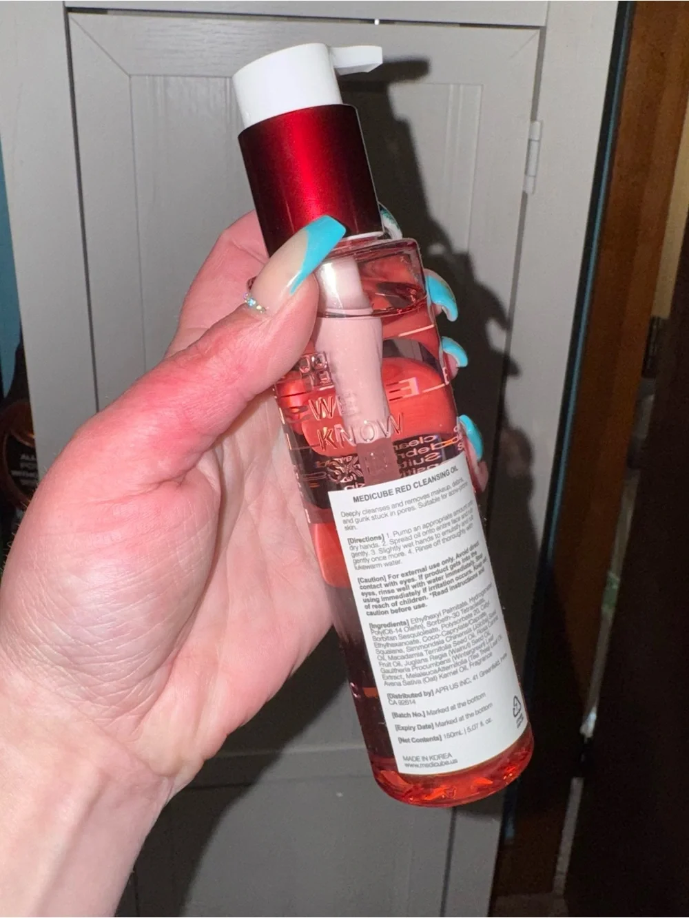 Red cleansing oil